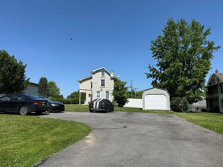 147 Manheim St. — Photo 20
