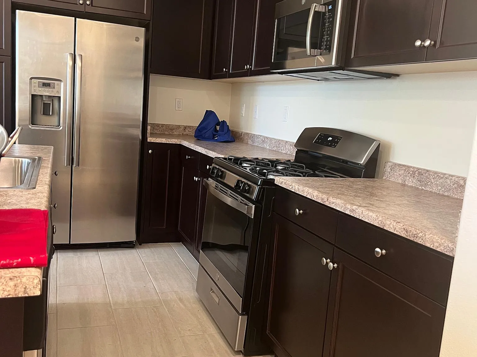 3 bed, 2.5 bath, 1477 sqft, $2,800 — Photo 4