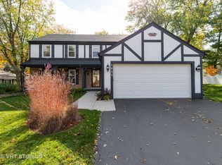 1825 Friars Ln, Mundelein, IL 60060