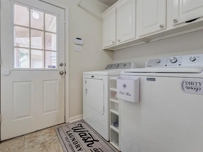 1606 Barrington Hills Ln — Photo 27
