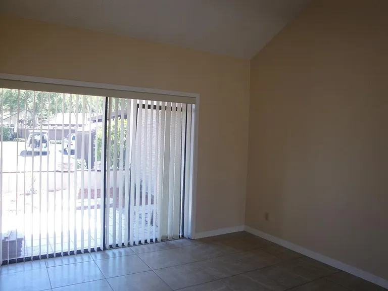 1301 Pelican Creek Xing — Photo 7