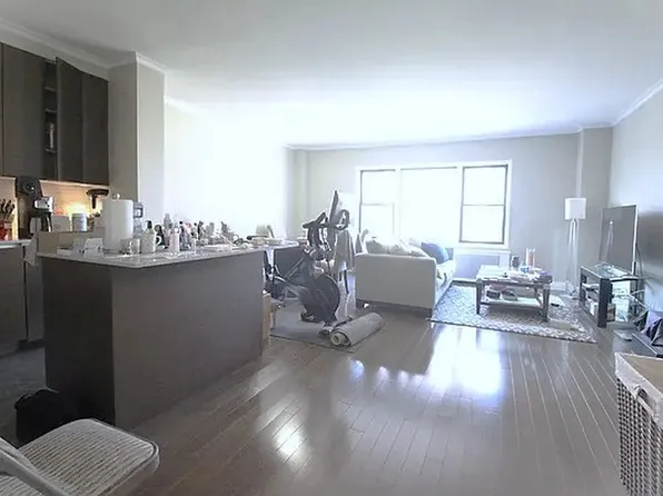 333 East 34th Street image 1 of 16