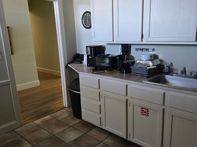 301 Broad St #250 — Photo 14