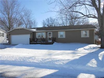 411 Lovers Ln, Cameron, MO, 64429