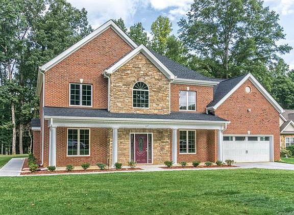 2nd image of 137 Breezewood Dr