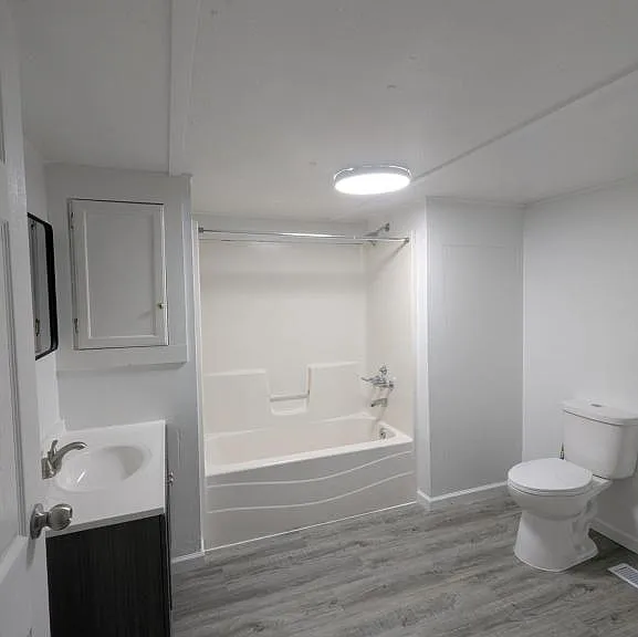 611 W Matthews St #31 — Photo 10