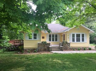 703 James Blvd, Signal Mountain, TN 37377