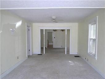 2nd image of 318 W Southside Blvd