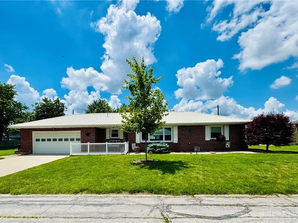 110 Northwood Dr, Greenville, OH 45331