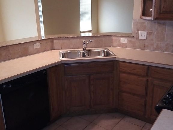 4th image of 12320 Greenlea Chase W