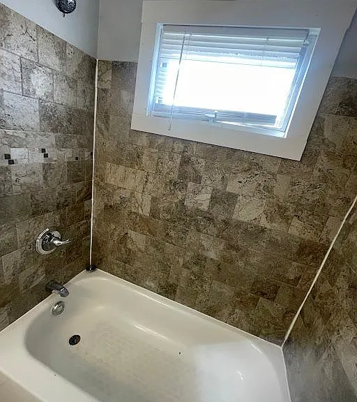 463 Blatchley Ave #2 — Photo 16