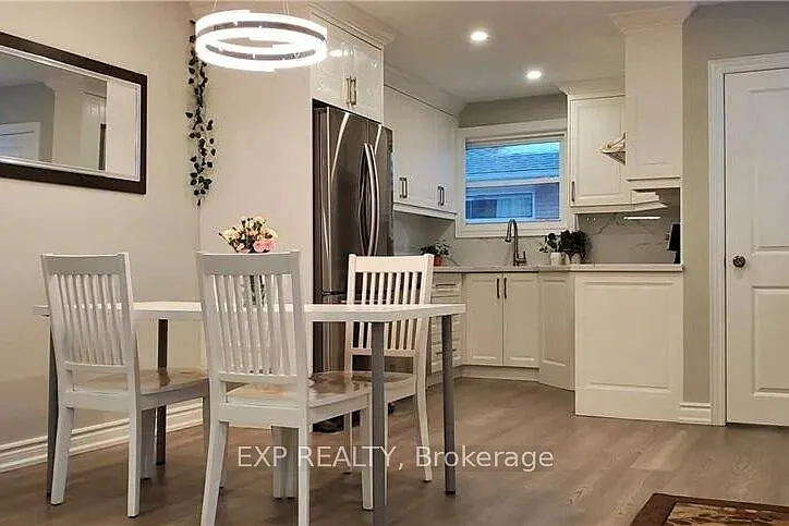8 Hillcrest Ave — Photo 3