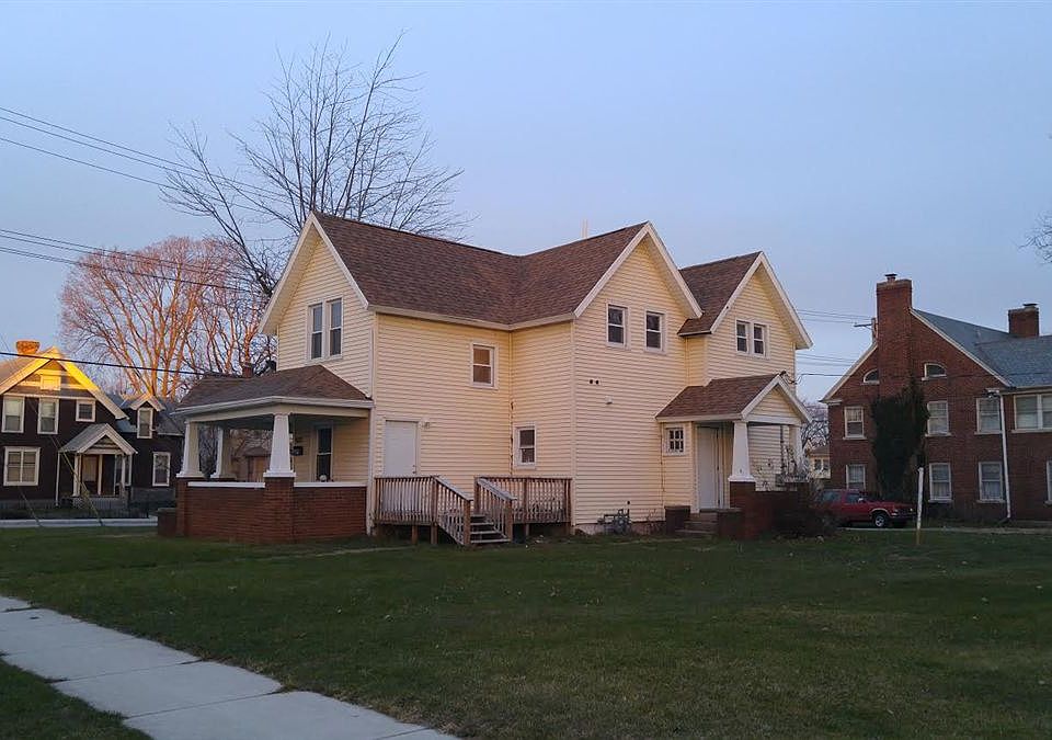 422 w 3rd