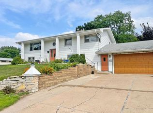 5075 Mulcare Dr, Minneapolis, MN 55421