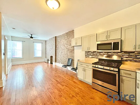 Rented by Spire Group | media 13