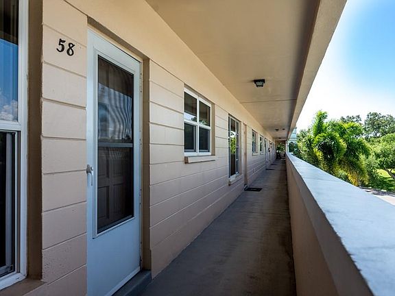 2nd image of 2286 Norwegian Dr APT 58