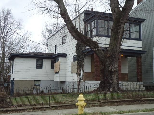 1st image of 1882 Knox St