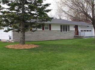 409 W Redwood Pl, Sturgeon Bay, WI 54235