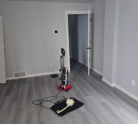 4th image of 1012 Milwaukee Ave #1