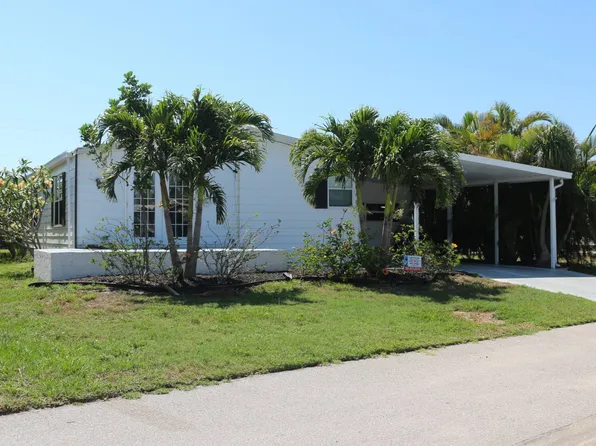 5688 Halifax Dr, Sarasota, FL 34233