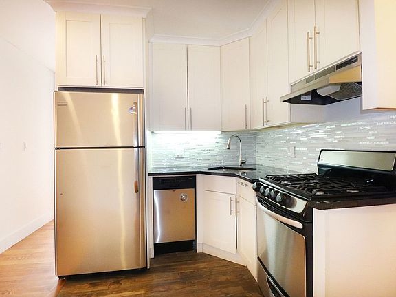 3rd image of 4300 Broadway #22B