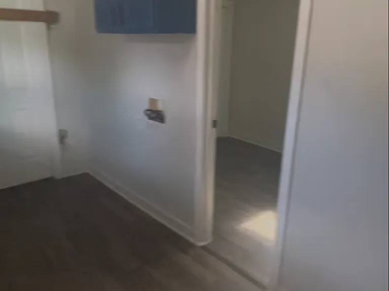 646 Marshall St — Photo 12