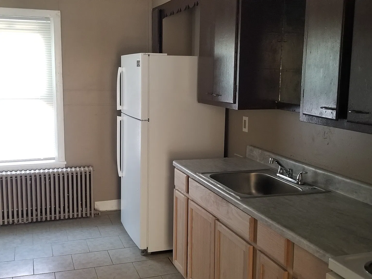 4 bed, 1200 sqft, $1,395 — Photo 3