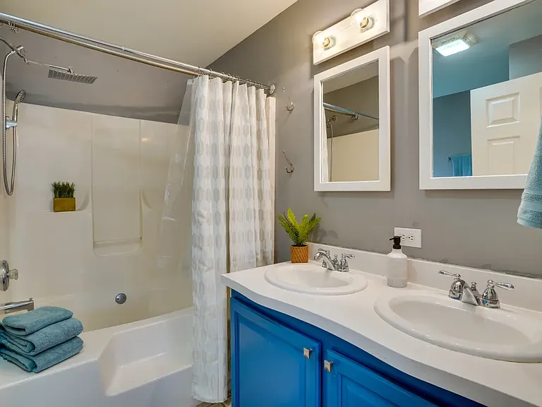 490 W Dryden Rd #A — Photo 21