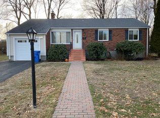 111 Circle Dr, Waltham, MA 02452