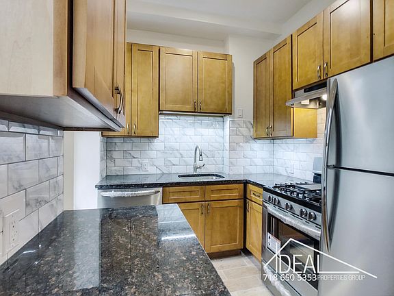 5th image of 623 Franklin Ave APT 3