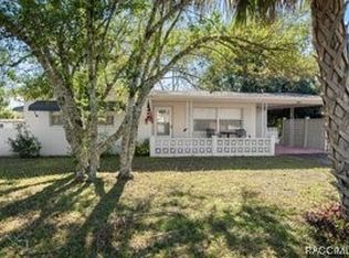 15 S Davis St, Beverly Hills, FL 34465