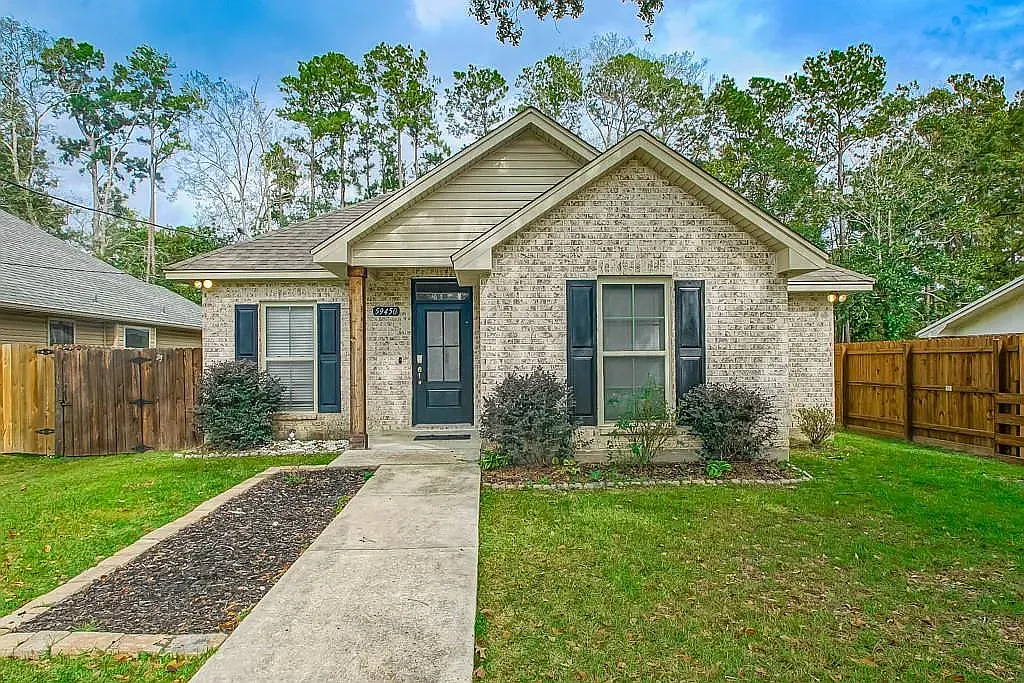 59450 Spring Dr — Photo 1