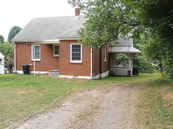 2nd image of 1321 Fort Manor Dr