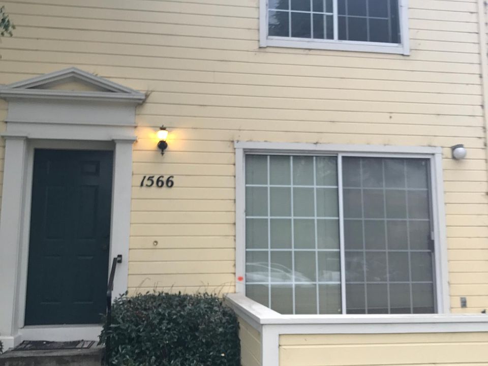 1st image of 1566 Hudson St