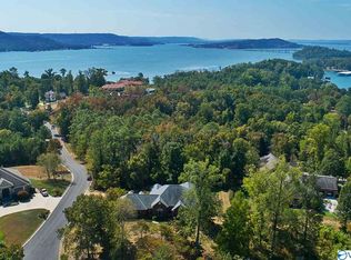 1015 Heritage Dr, Guntersville, AL 35976