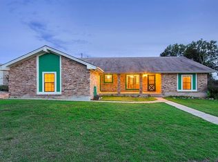423 County Road 320, Bertram, TX 78605
