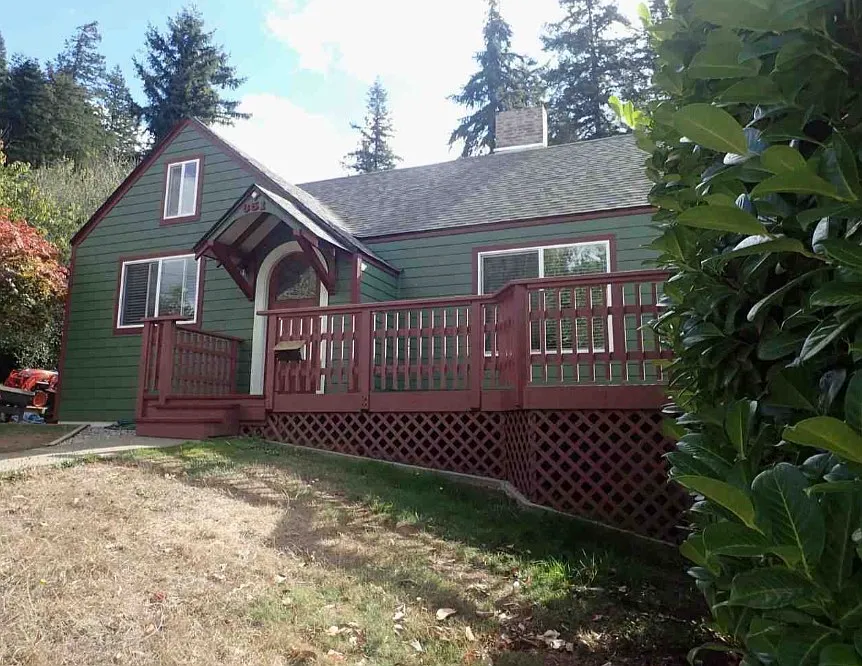 4 bed, 2551 sqft, $2,900 — Photo 2
