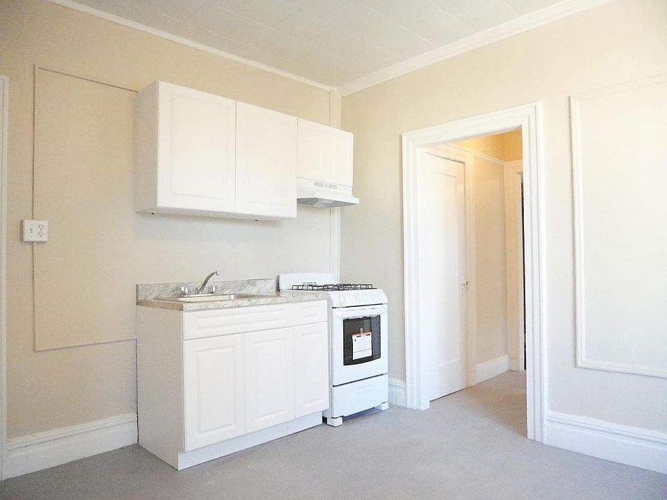 2nd image of 6 Poplar St APT B2