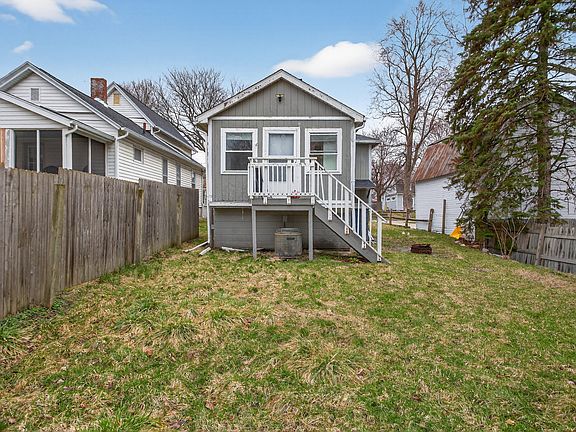 2nd image of 609 Webb St