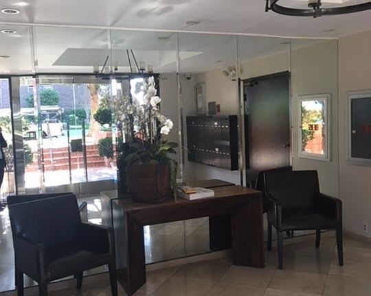 2nd image of 2276 S Beverly Glen Blvd Unit 201