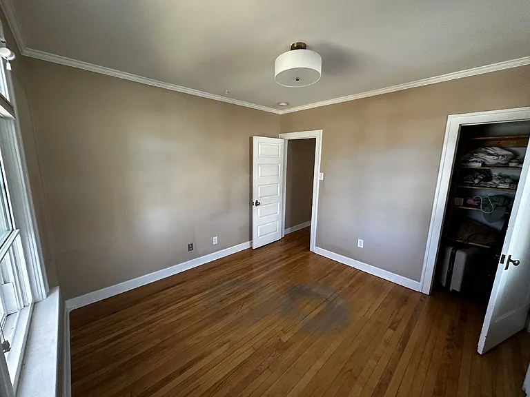 325 Sumner St — Photo 19
