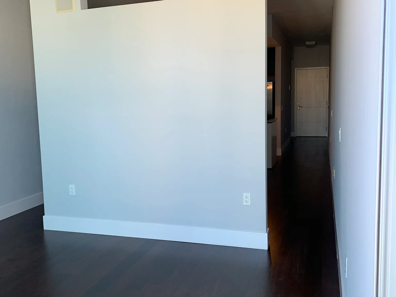 Studio, 621 sqft, $2,100 — Photo 3