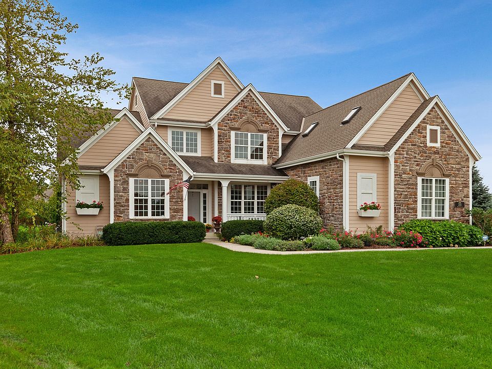 1st image of 355 Westlynn Ct