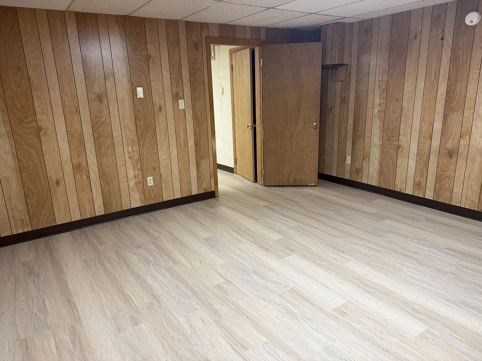 2059 Mary Ellen Lane - 1 — Photo 3