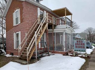 712 River St, Sabula, IA 52070