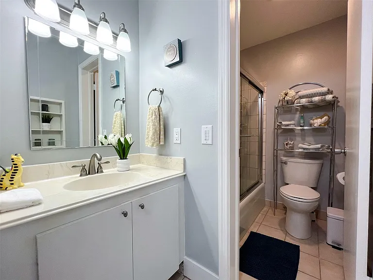 6239 Bay Club Dr #1 — Photo 14