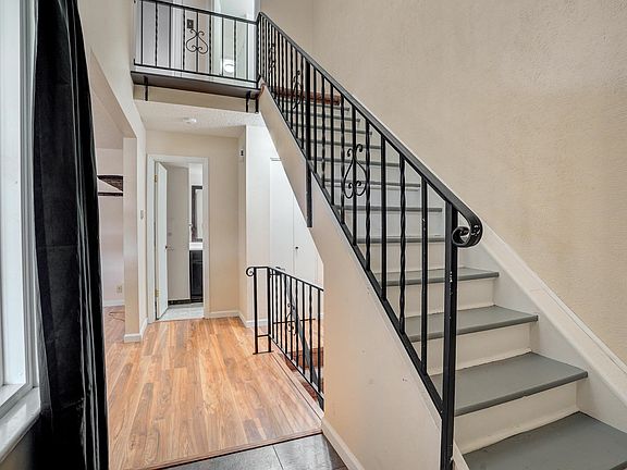 3rd image of 262 S 22nd Ave #1