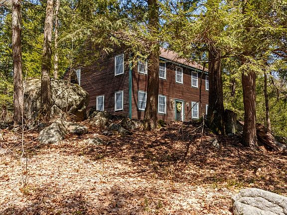 2nd image of 22 Rock Rimmon Road