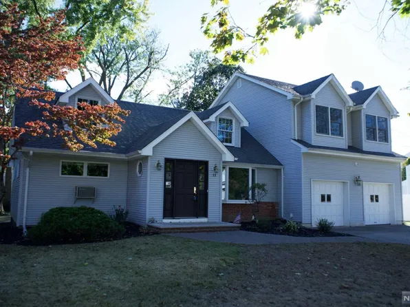 11 Glen Pl, Old Tappan, NJ 07675