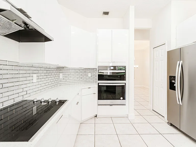 12630 Torbay Dr — Photo 31